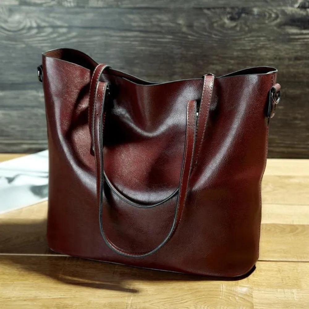 Nicole's Favorite: Vintage Crossbody Bag