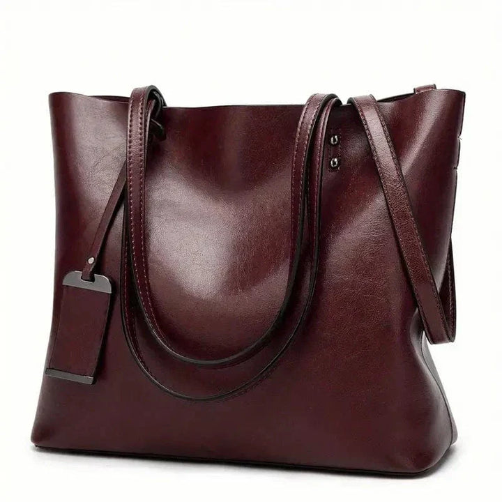 Elegant and Versatile Leather Bag
